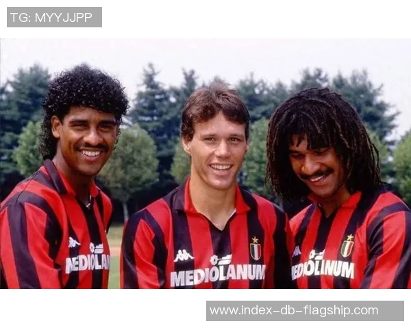 荷兰足球三剑客的辉煌岁月与传奇故事探秘